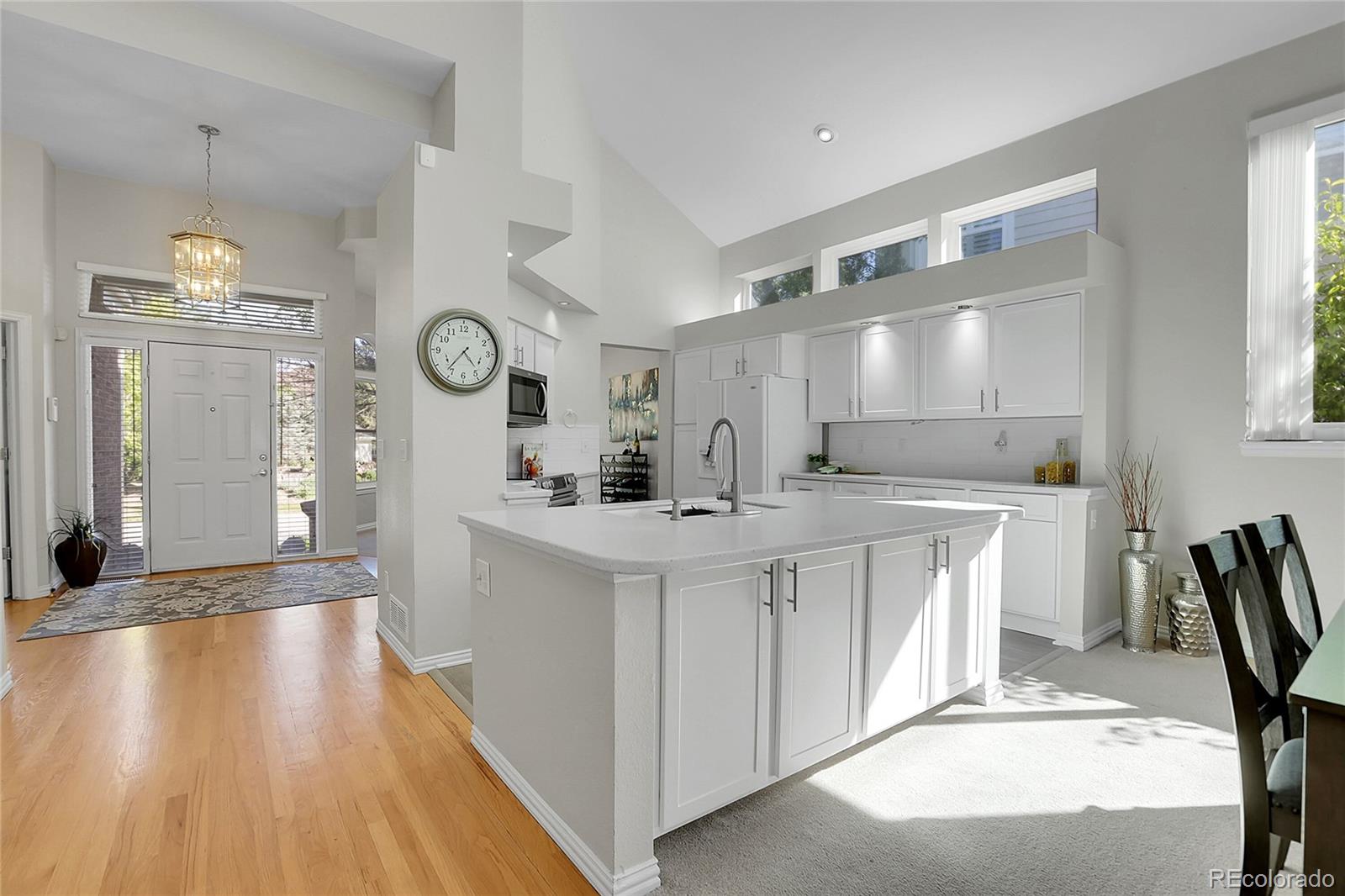 1011 S Valentia Street Unit: 3
