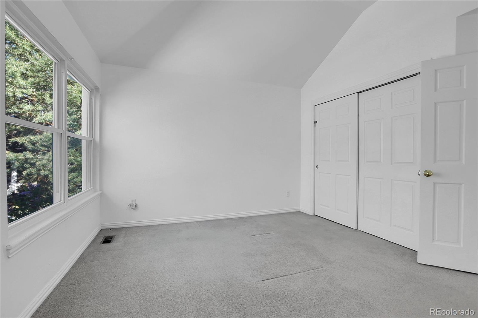 1011 S Valentia Street Unit: 3