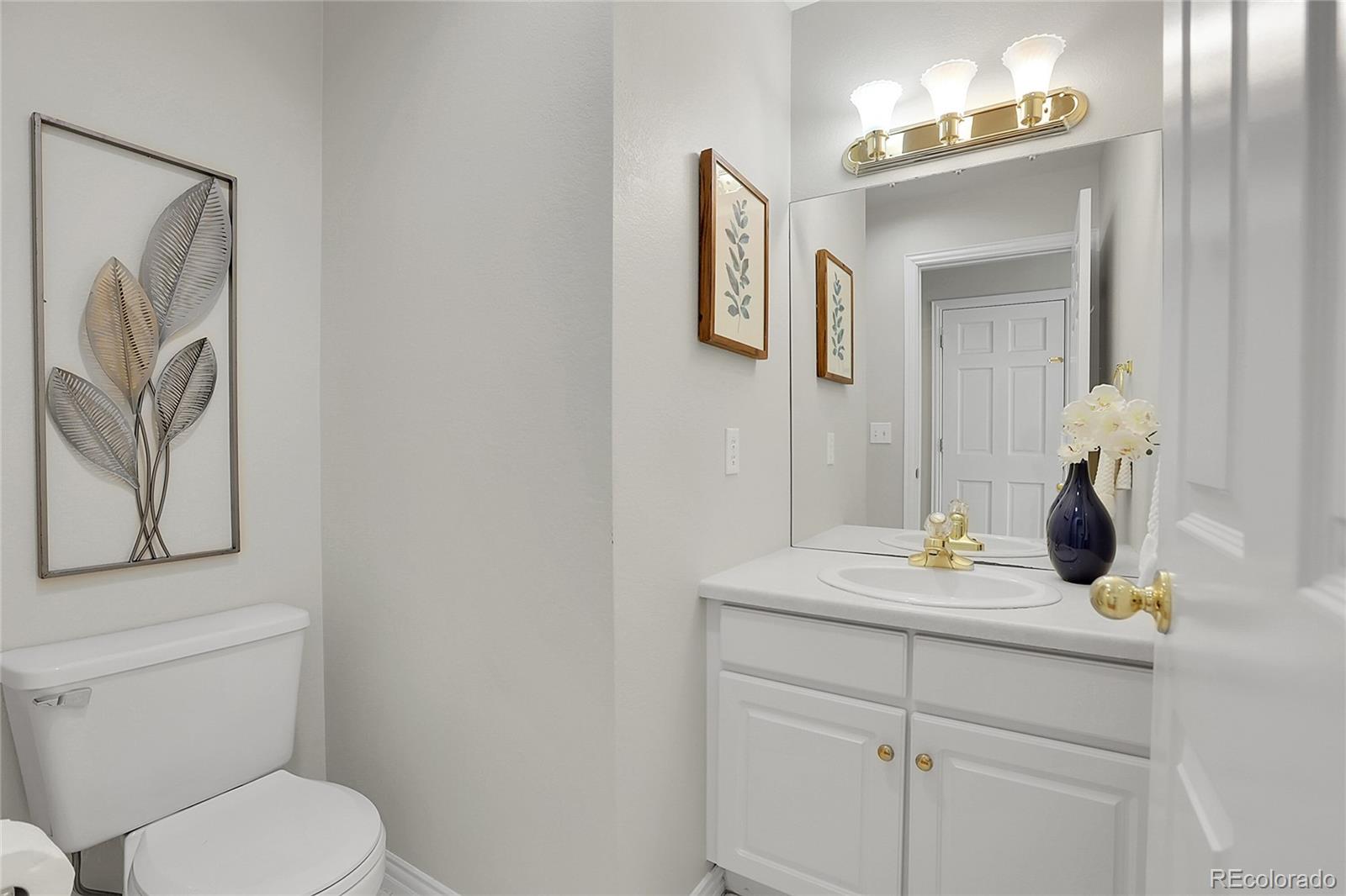 1011 S Valentia Street Unit: 3