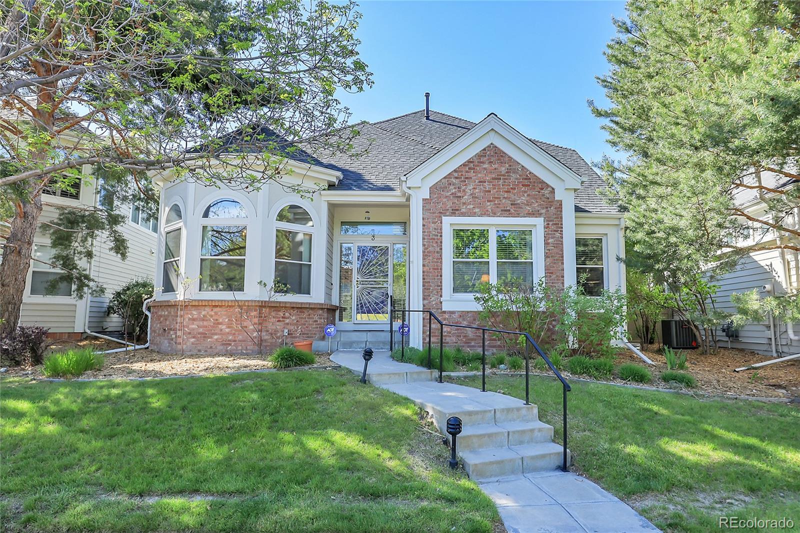 1011 S Valentia Street Unit: 3