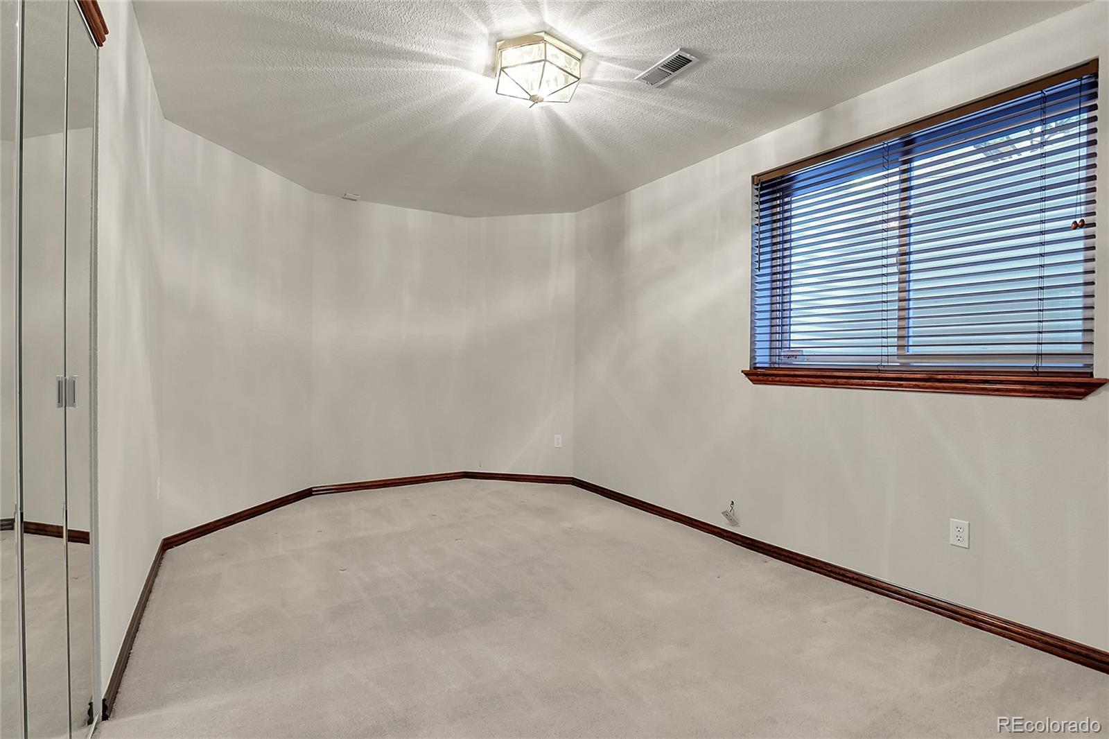 1011 S Valentia Street Unit: 3