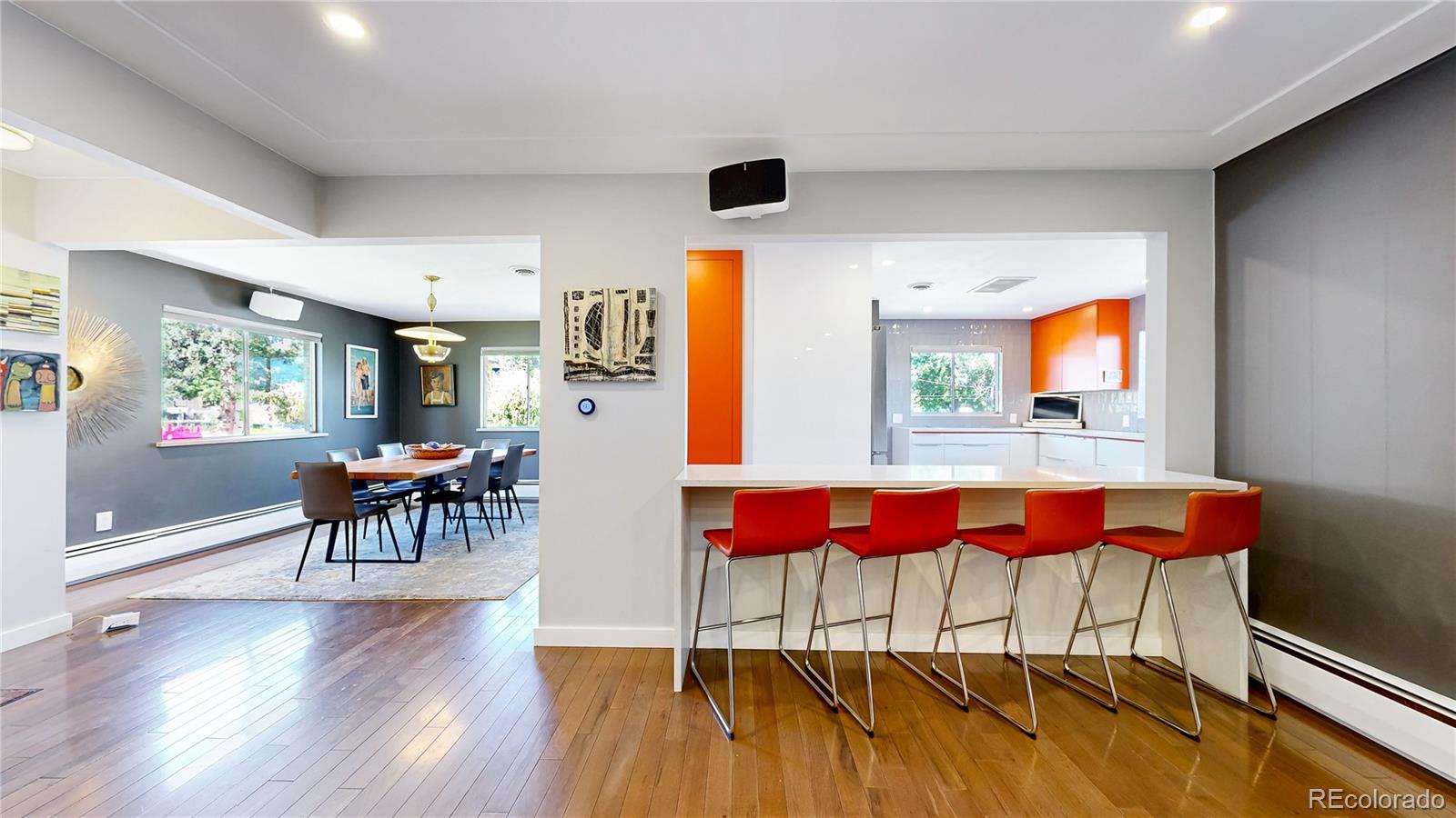 2221 W Moffat Place
