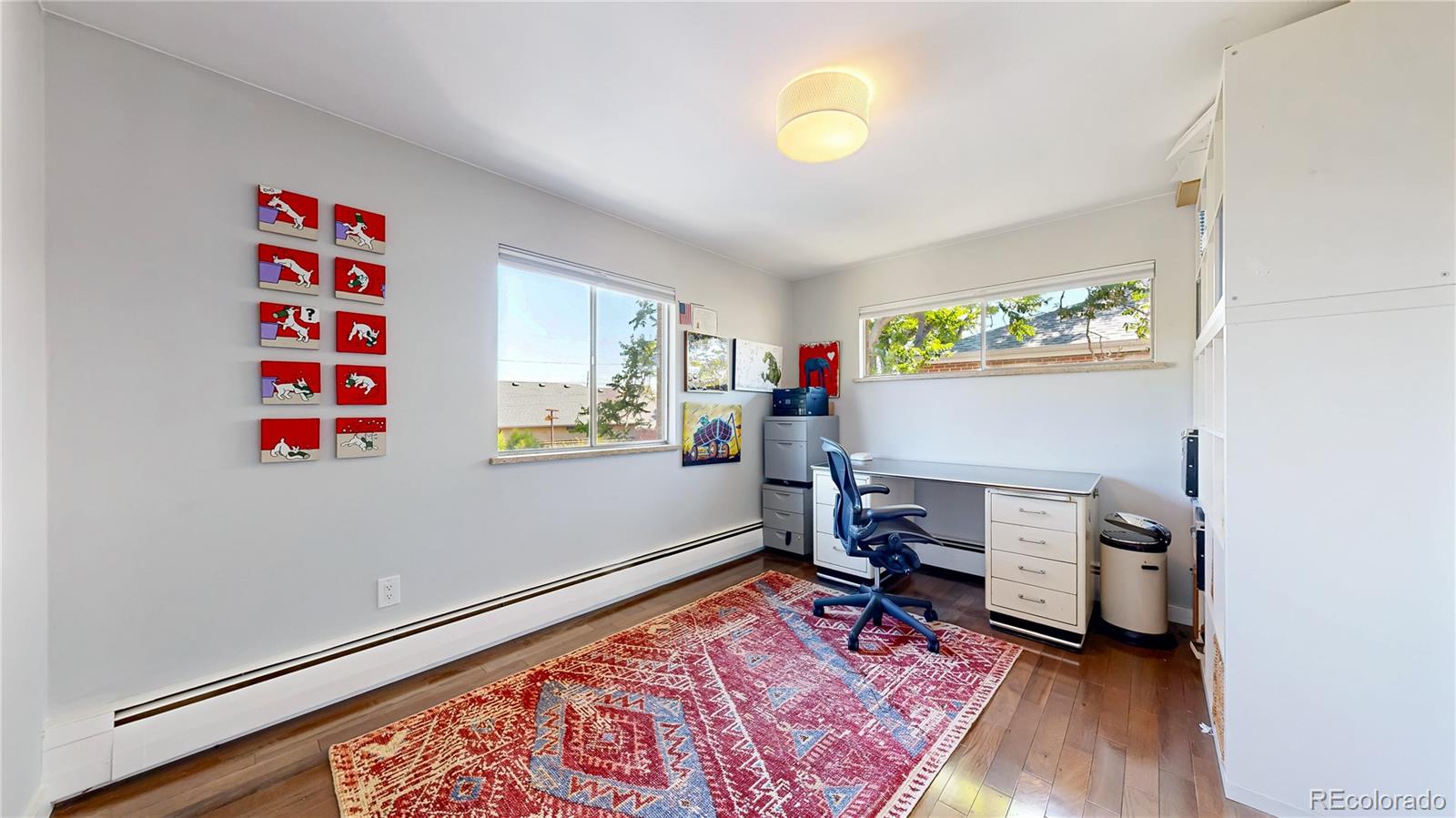 2221 W Moffat Place