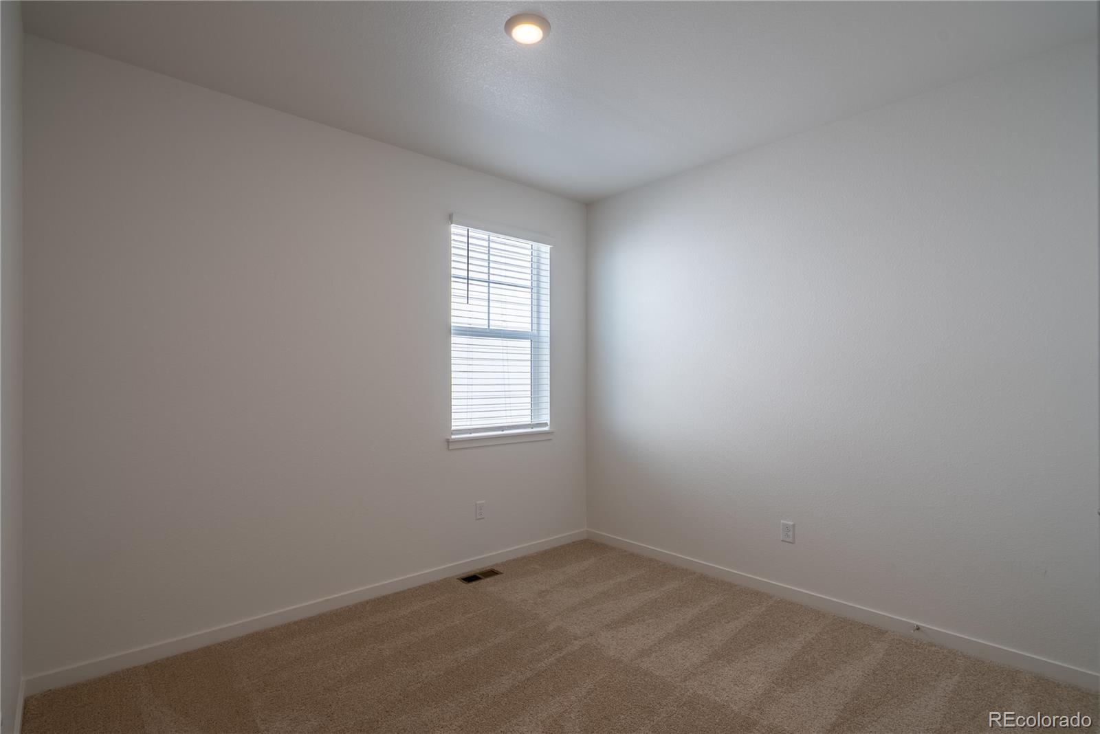 13602 Topaz Place
