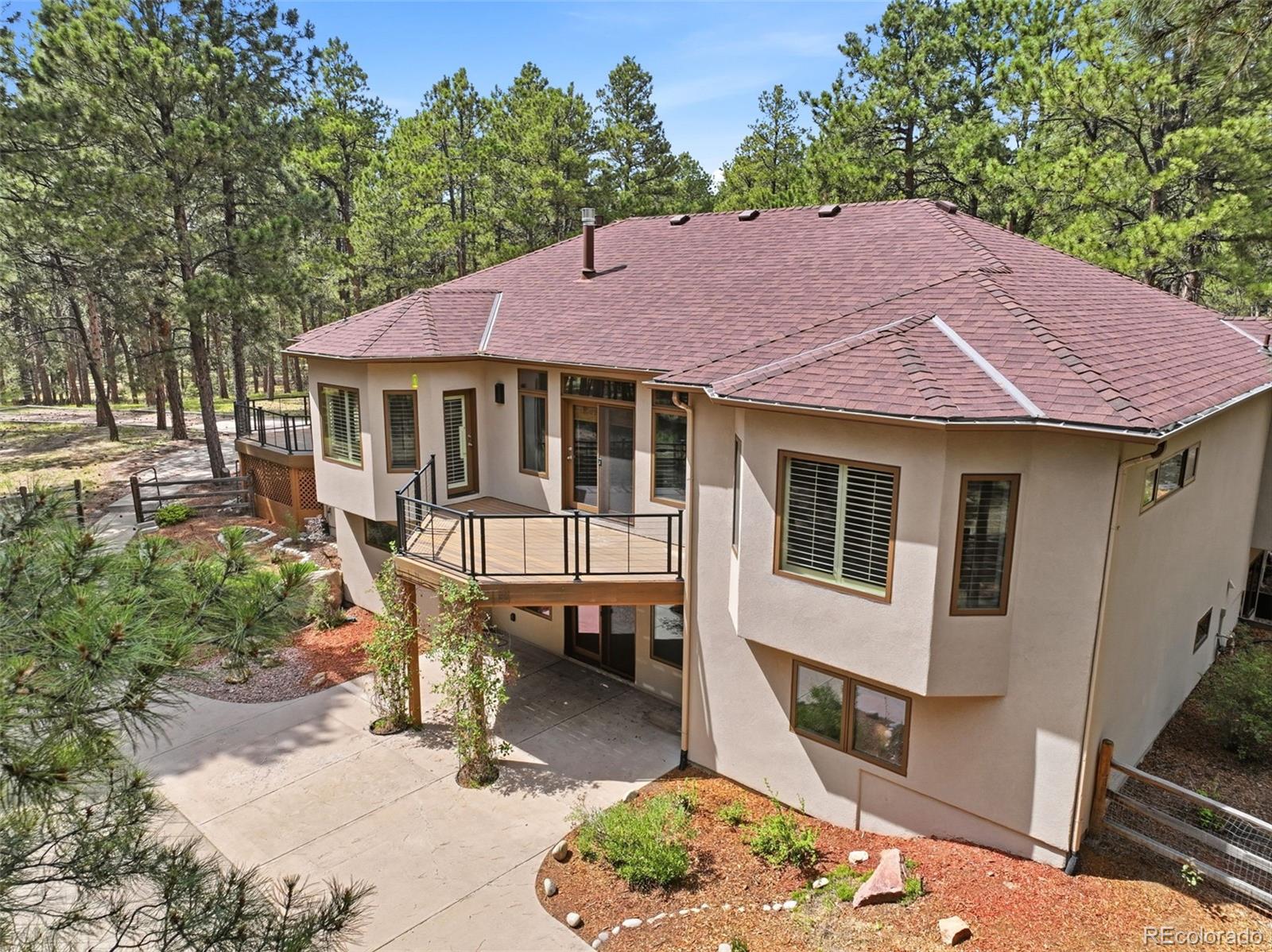3925 Wavy Oak Drive