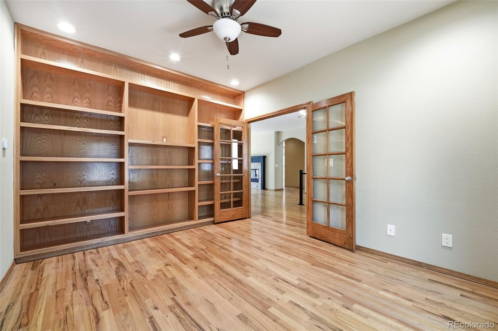 3925 Wavy Oak Drive