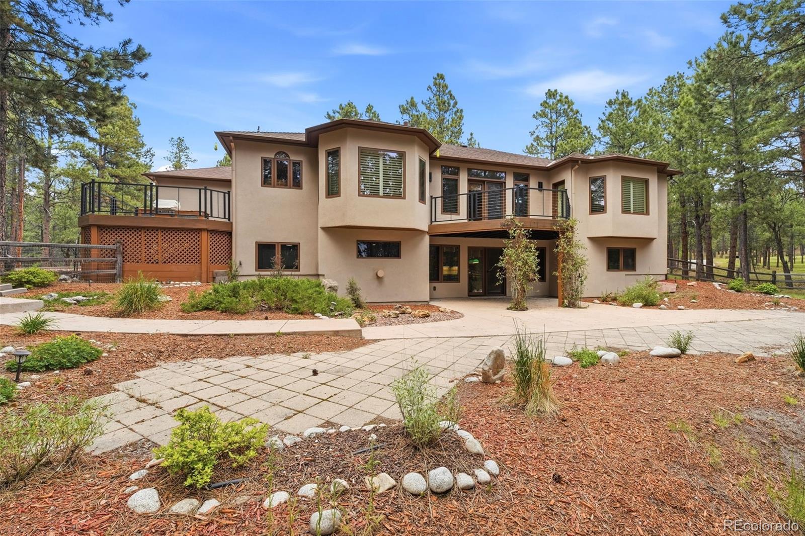 3925 Wavy Oak Drive