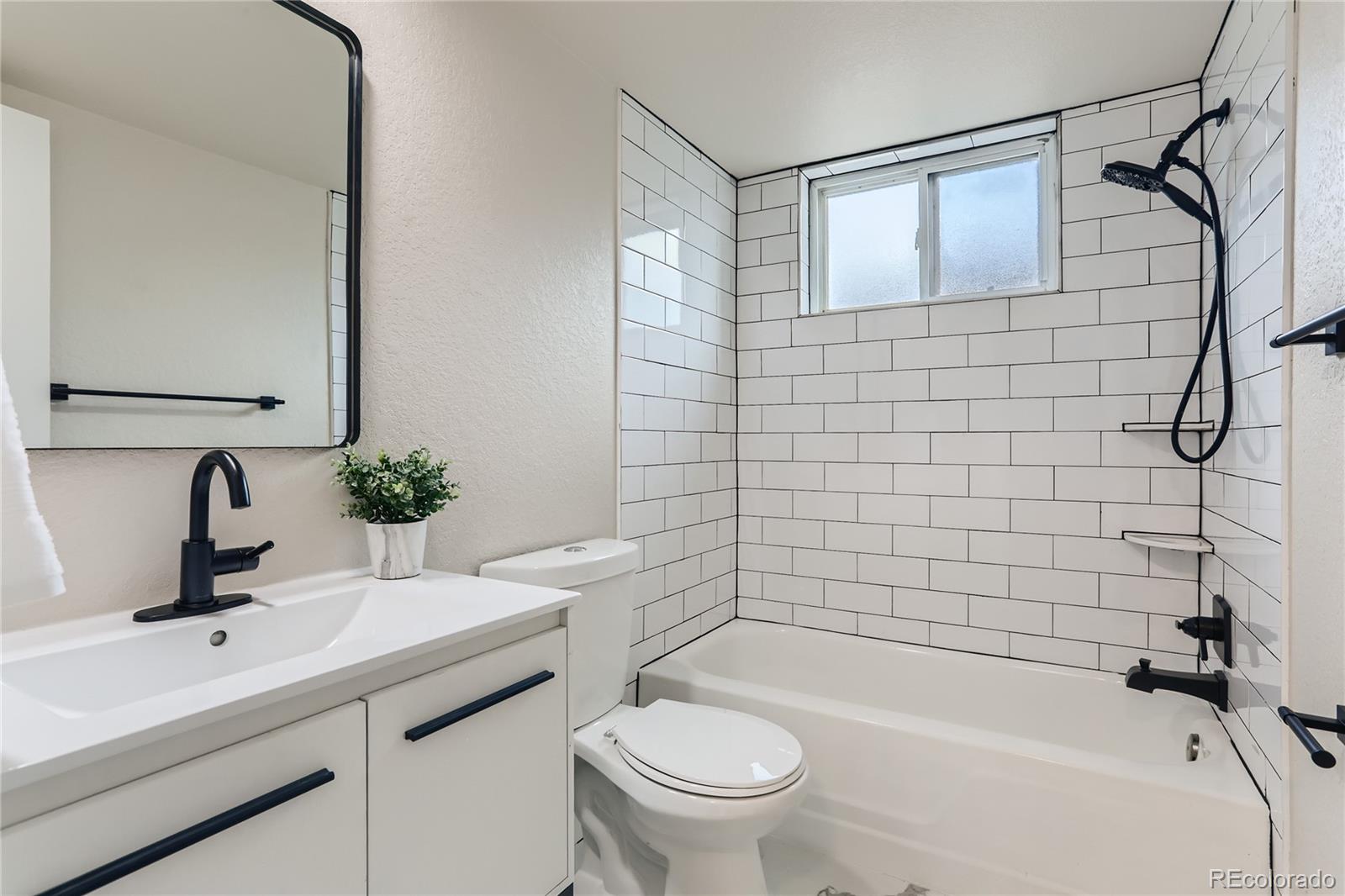 1045 N Pennsylvania Street Unit: 301