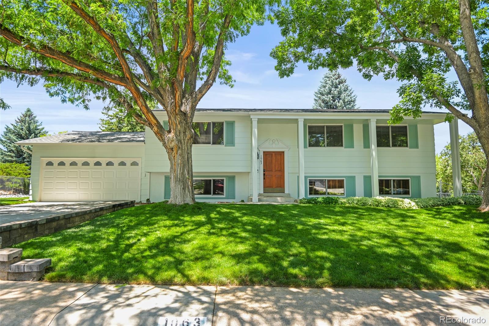1063 E Fremont Circle N