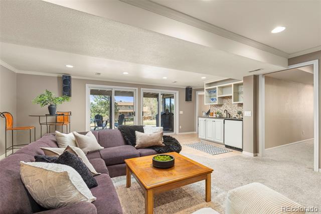 7532 Lakecliff Way