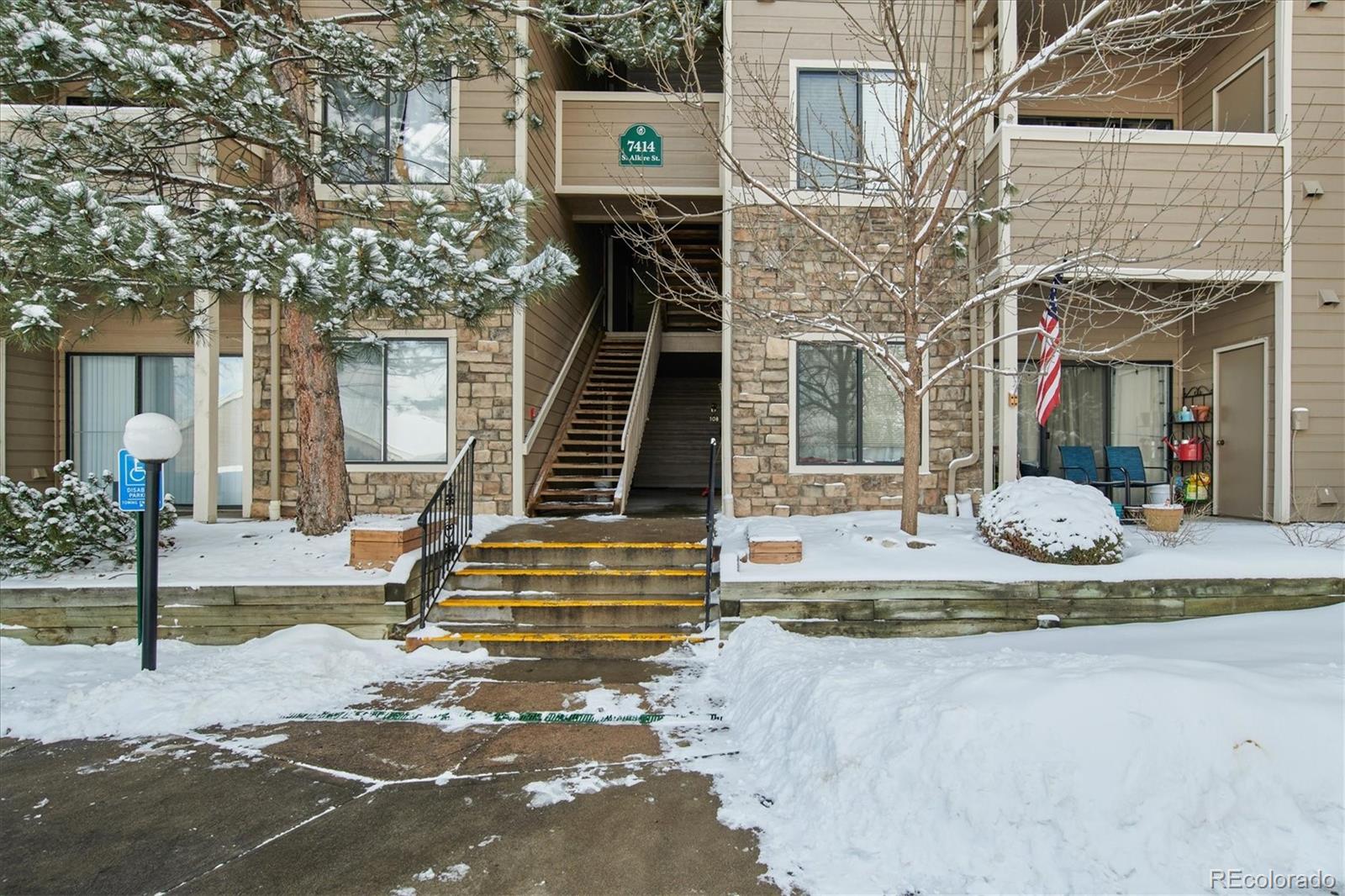 7414 S Alkire Street Unit: 207