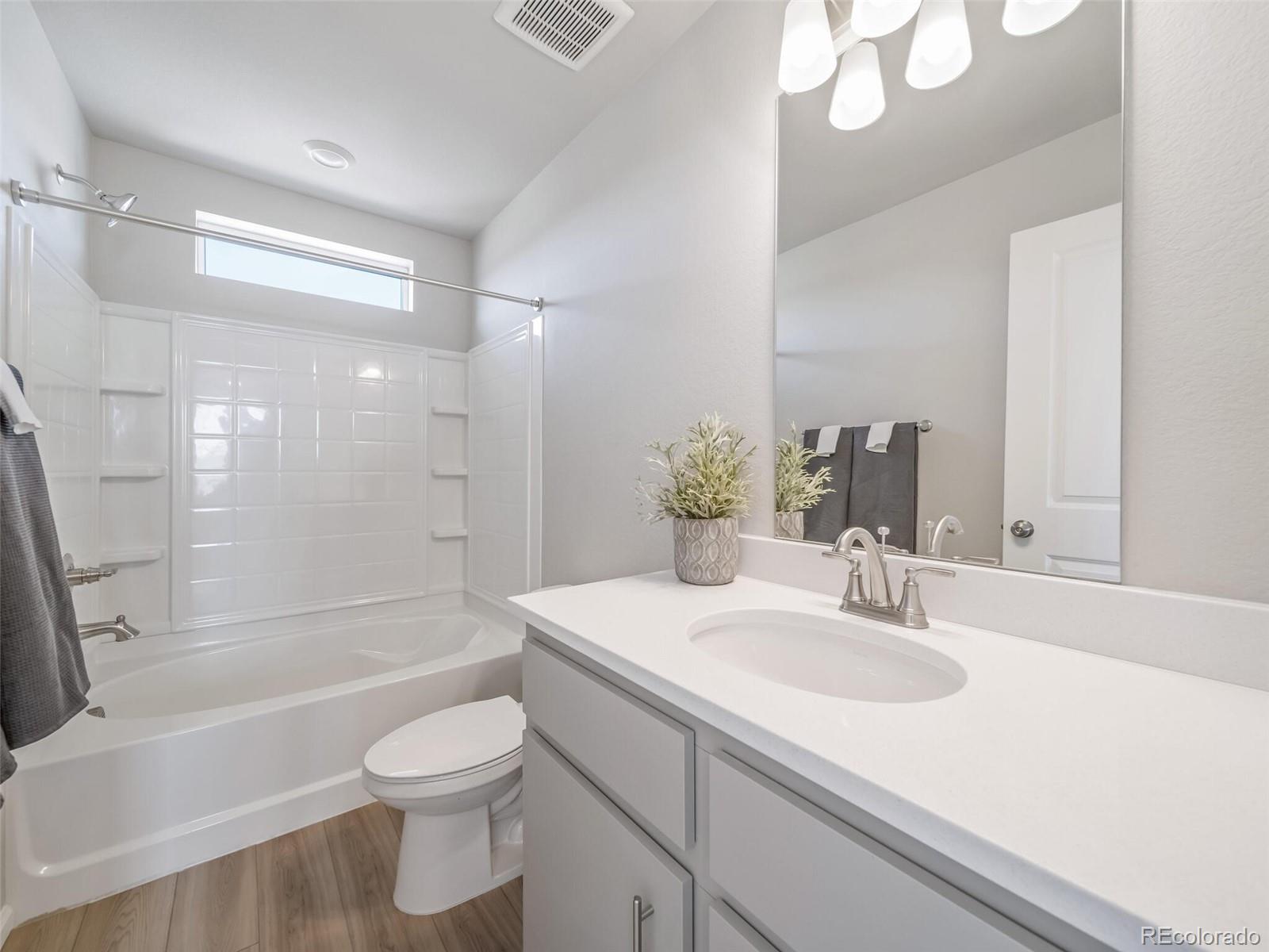 21943 E 38th Place