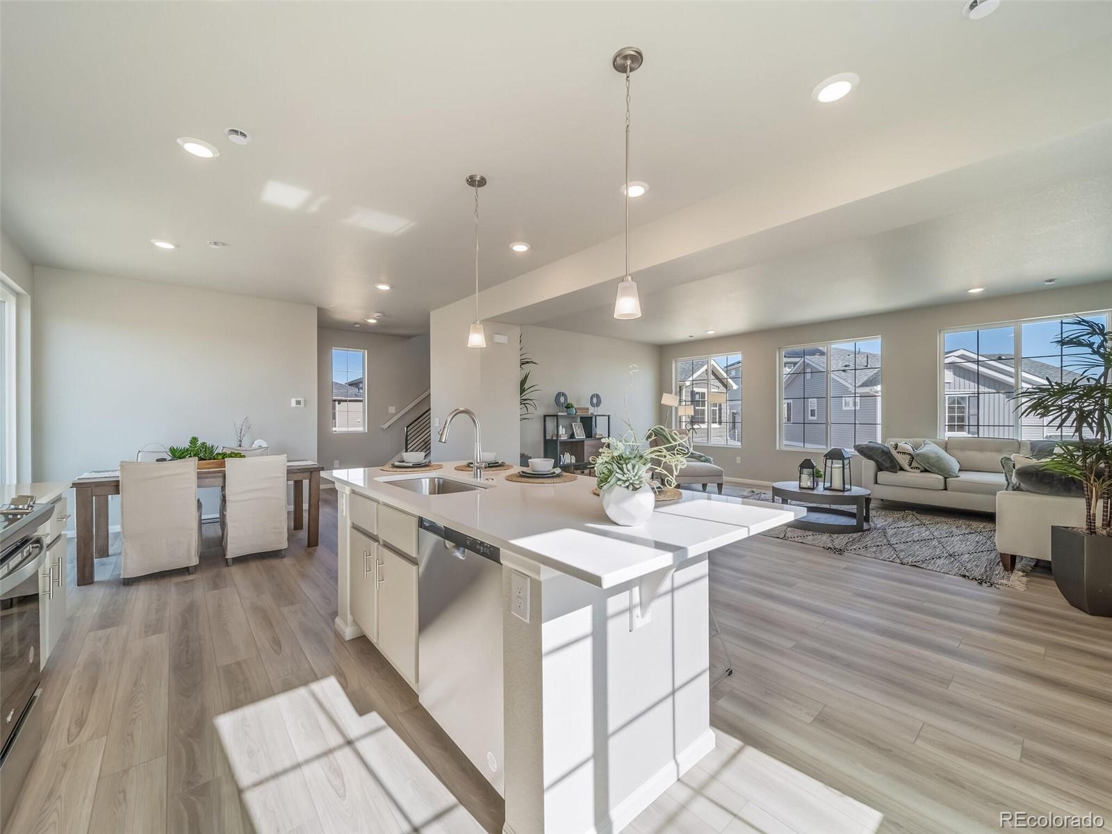 21943 E 38th Place