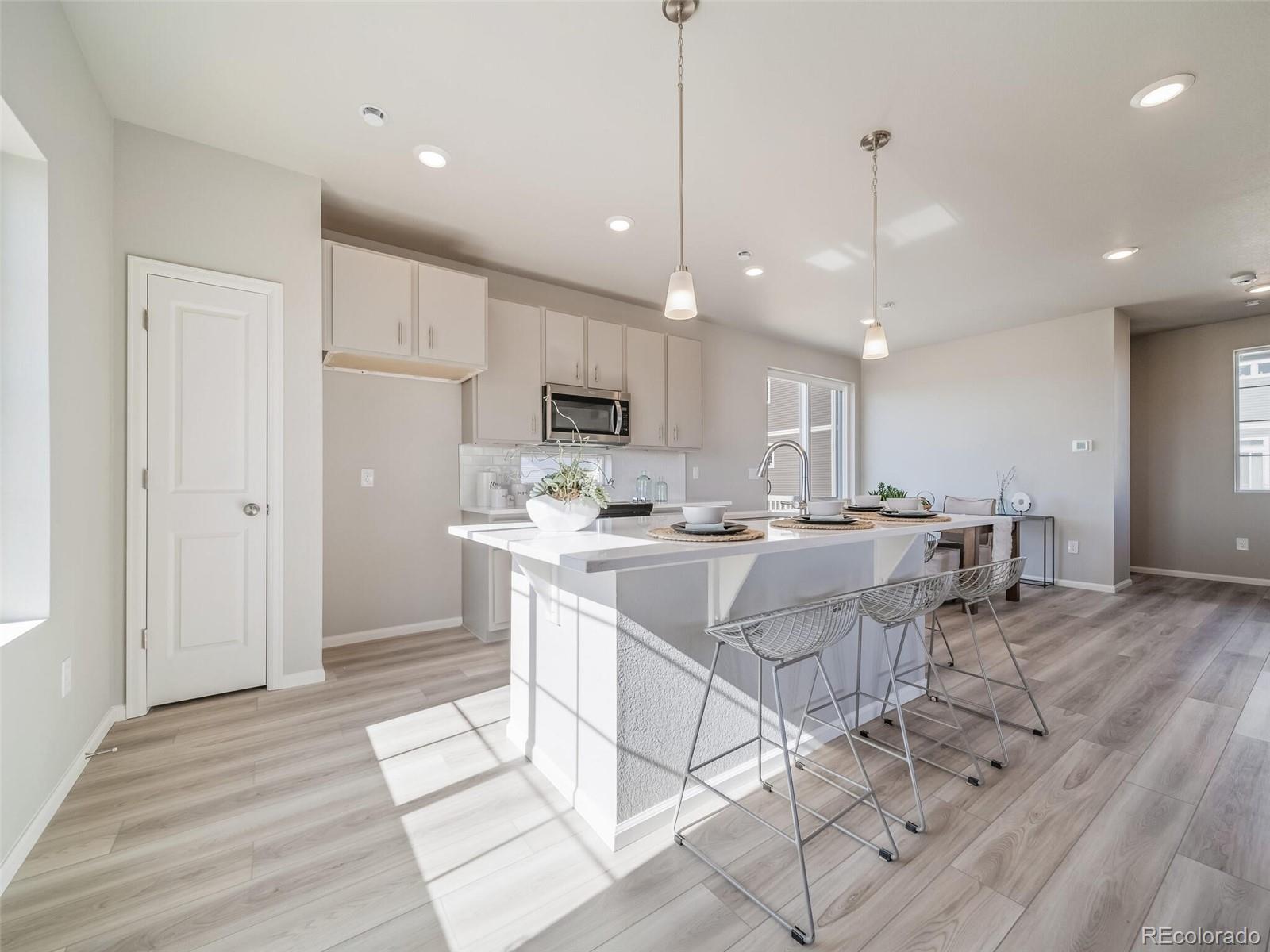21943 E 38th Place