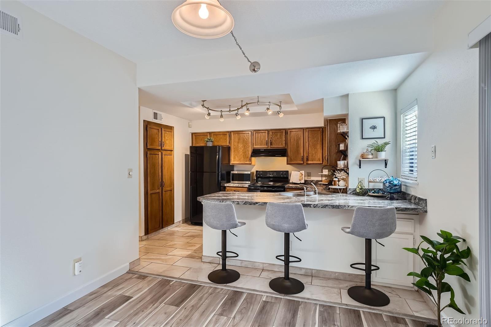 2685 S Dayton Way Unit: 212