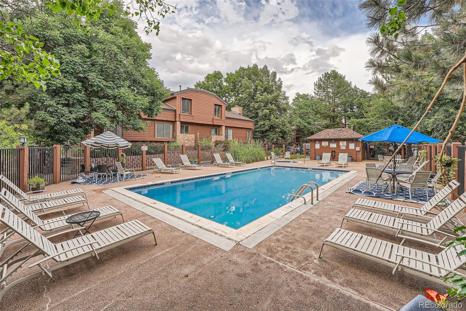 2685 S Dayton Way Unit: 212