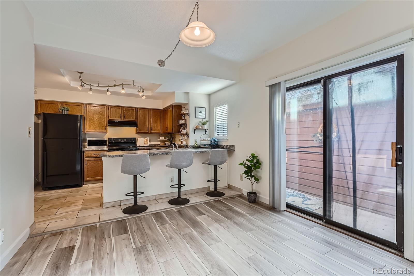 2685 S Dayton Way Unit: 212