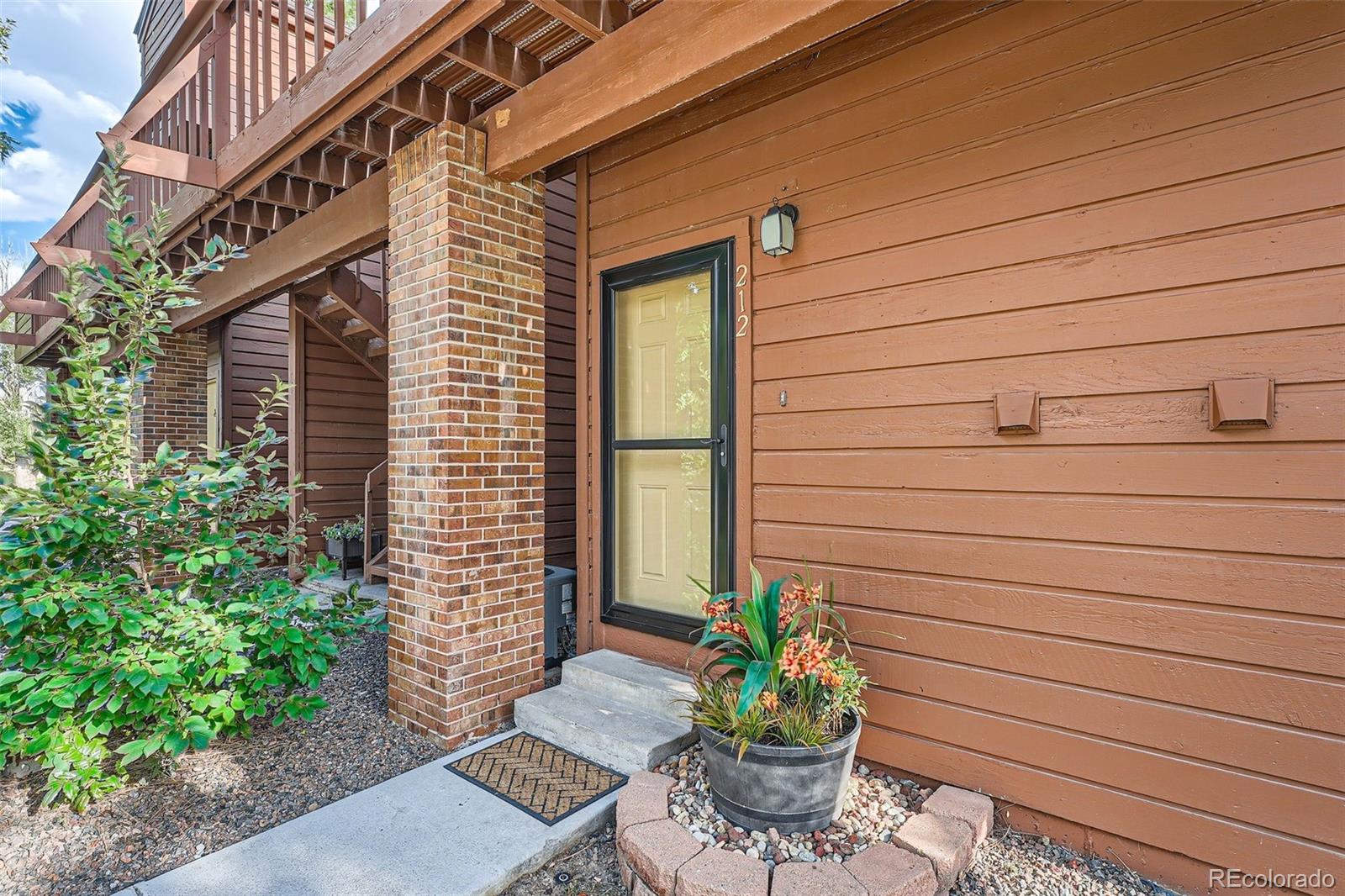 2685 S Dayton Way Unit: 212