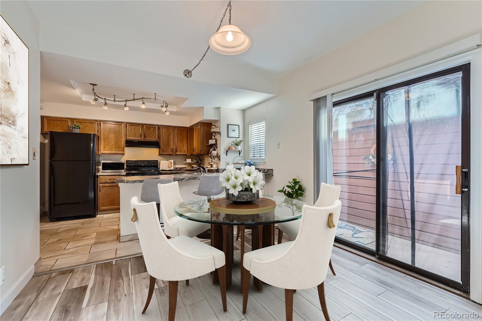 2685 S Dayton Way Unit: 212