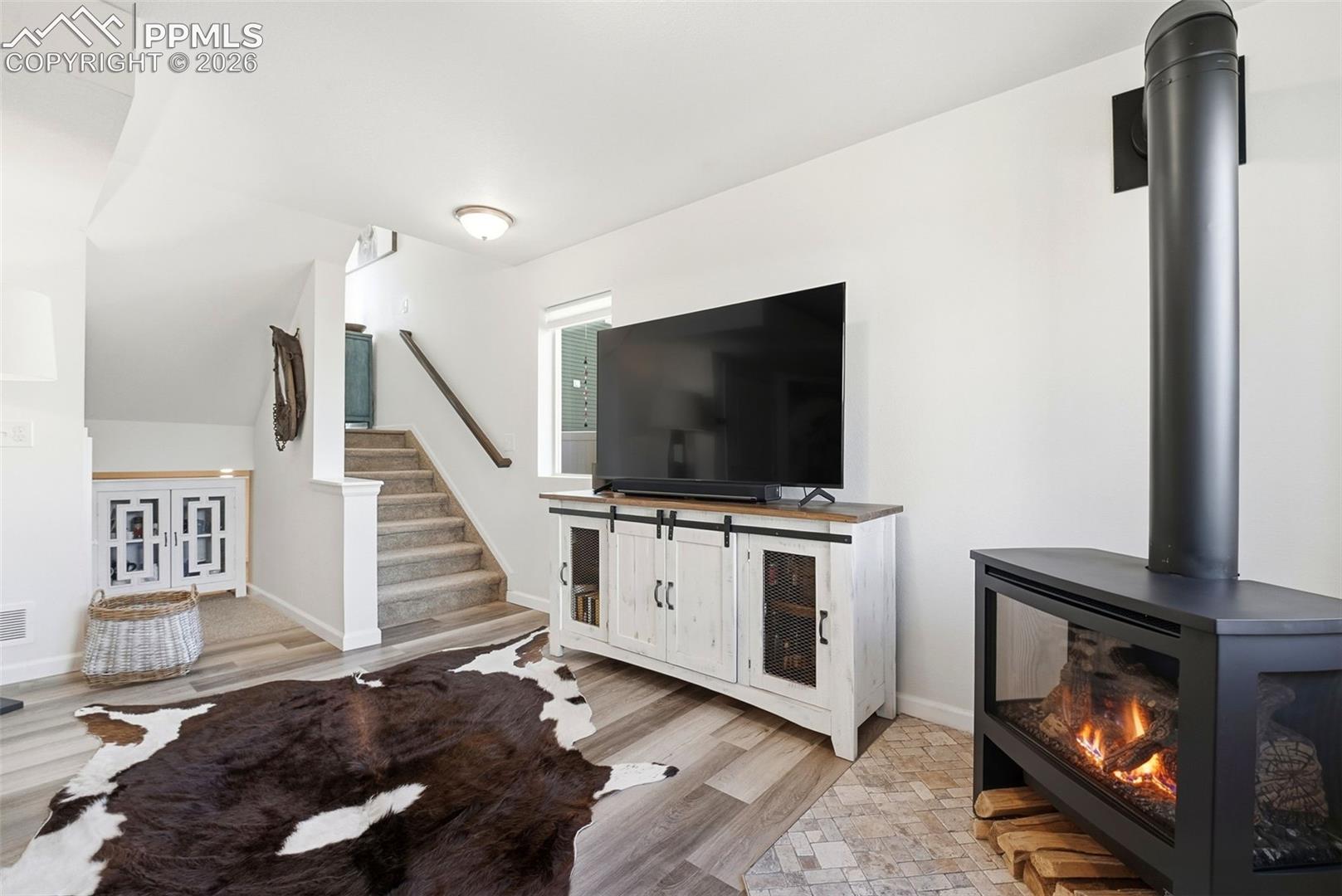 6048 Ashmore Lane