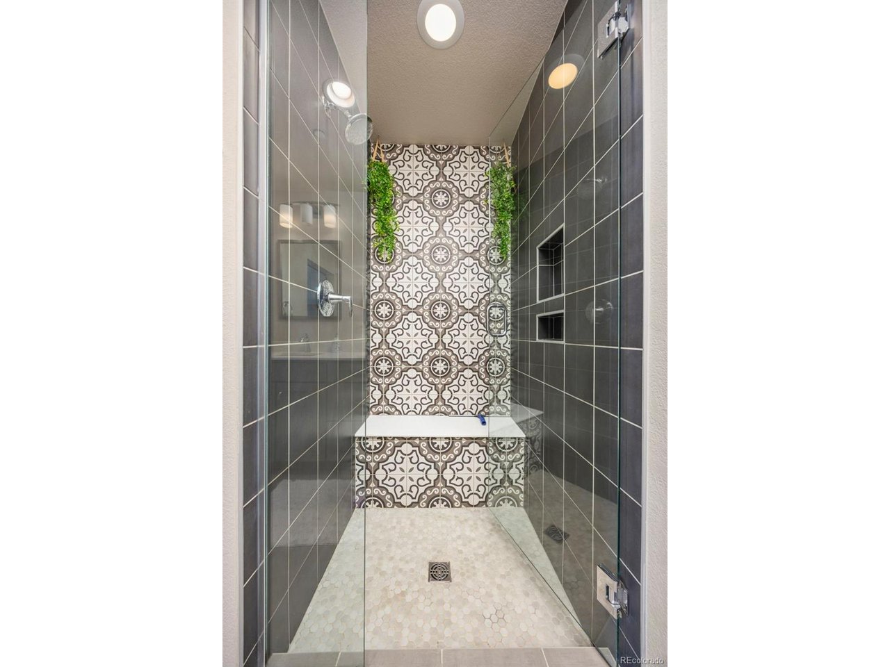 506 Promenade Dr