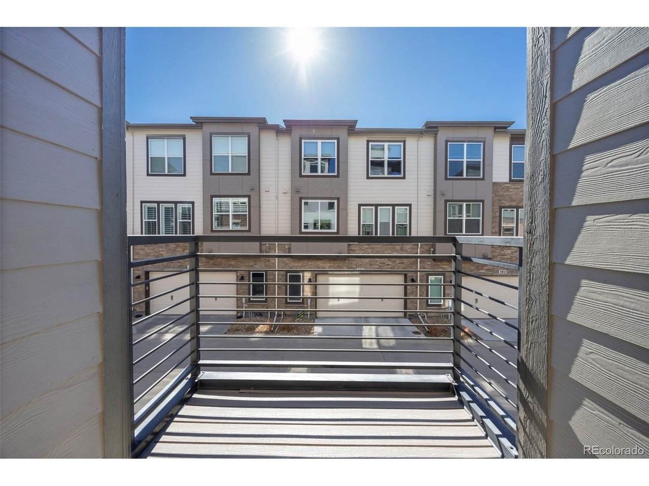 506 Promenade Dr