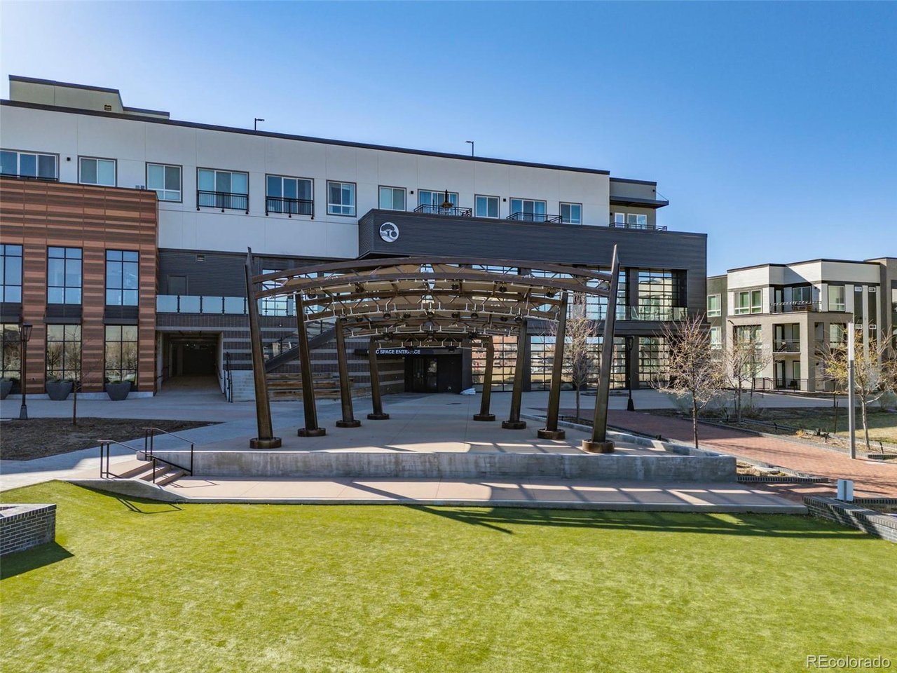 506 Promenade Dr