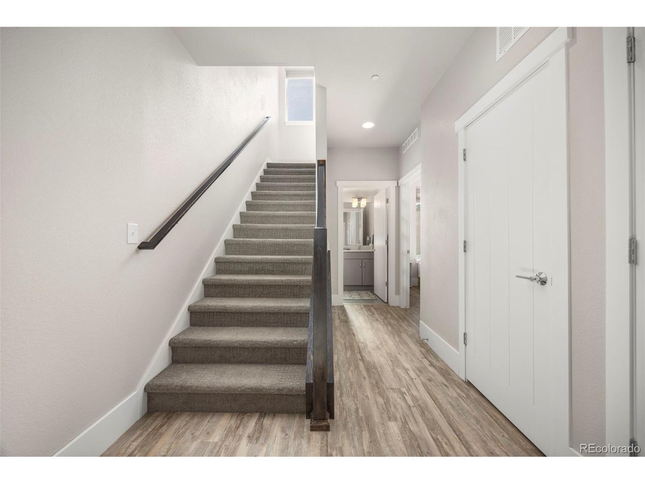 506 Promenade Dr