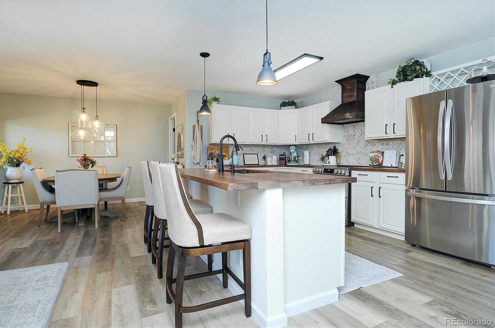 727 Marquette Avenue Unit: A