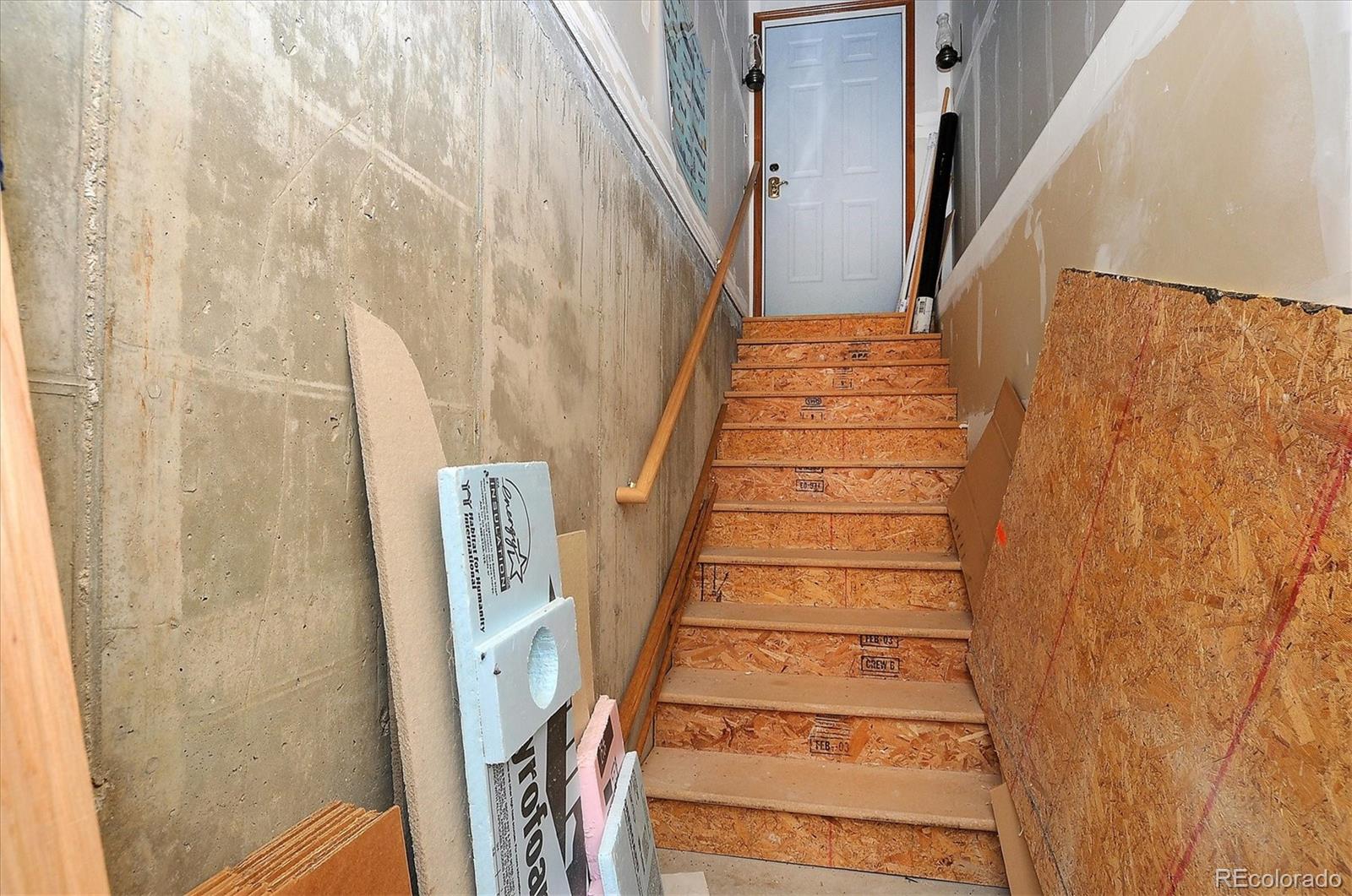 13942 Charcoal Circle