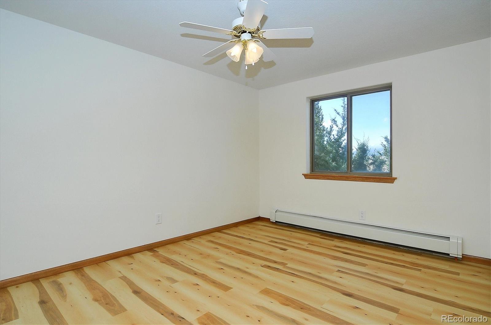 13942 Charcoal Circle