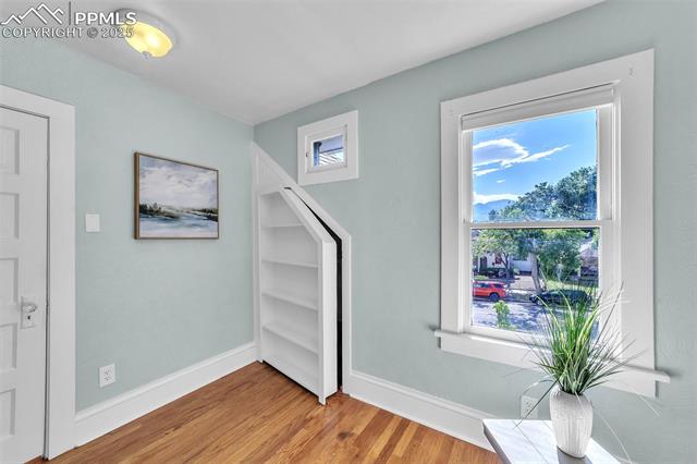 319 N Institute Street