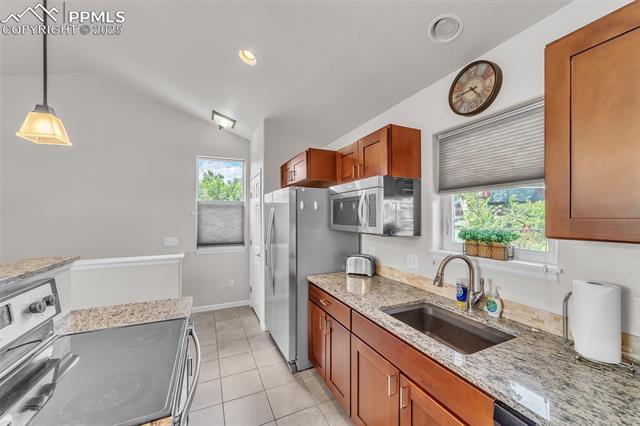 319 N Institute Street