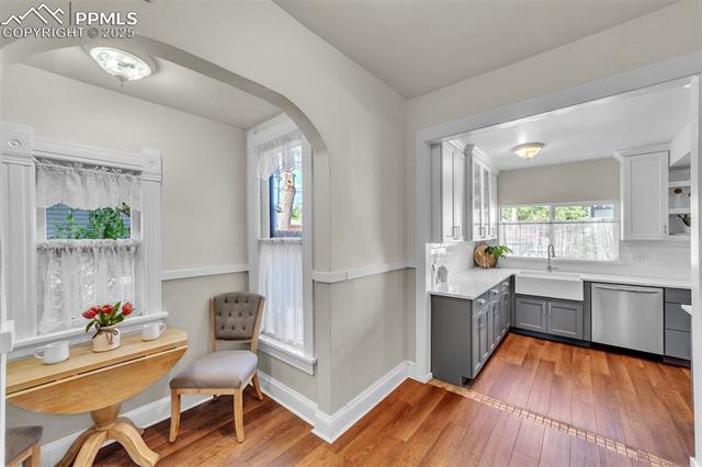 319 N Institute Street