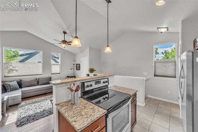 319 N Institute Street