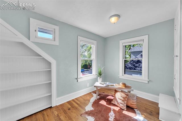 319 N Institute Street