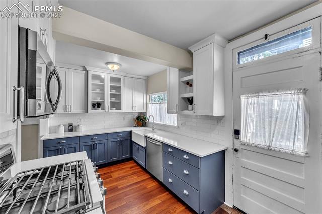 319 N Institute Street