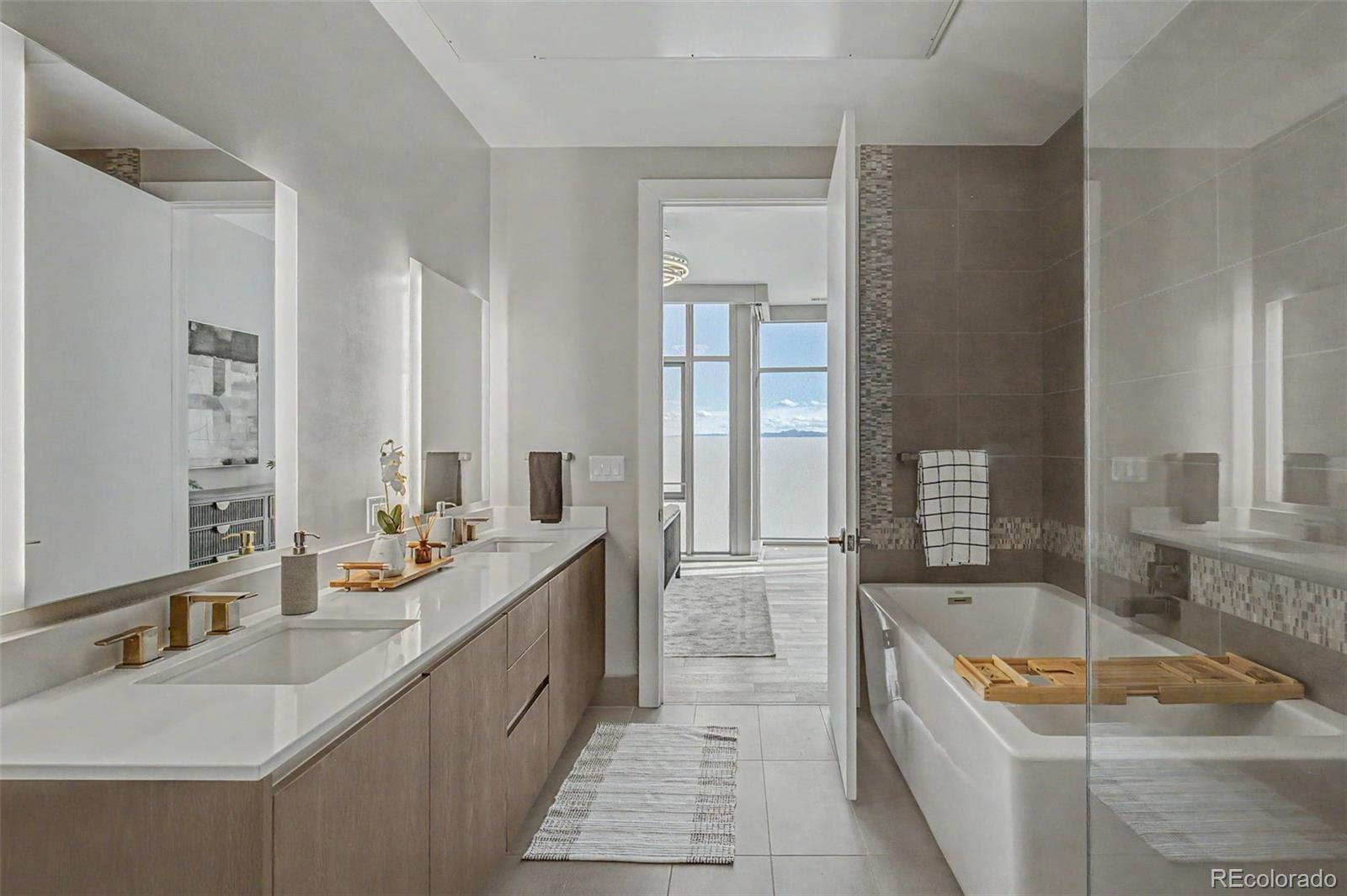 4200 W 17th Avenue Unit: 1114