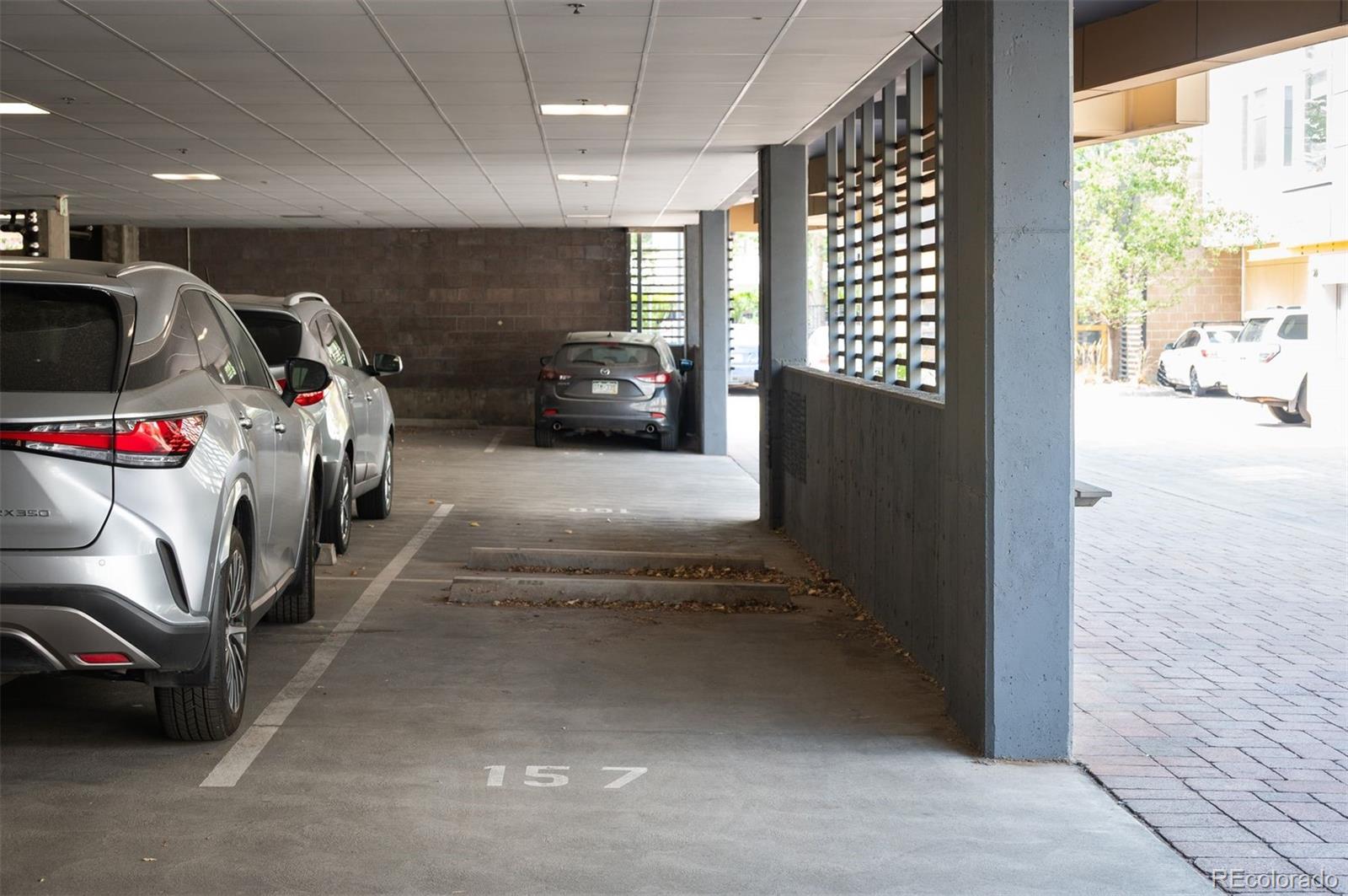 3101 Blake Street Unit: 401