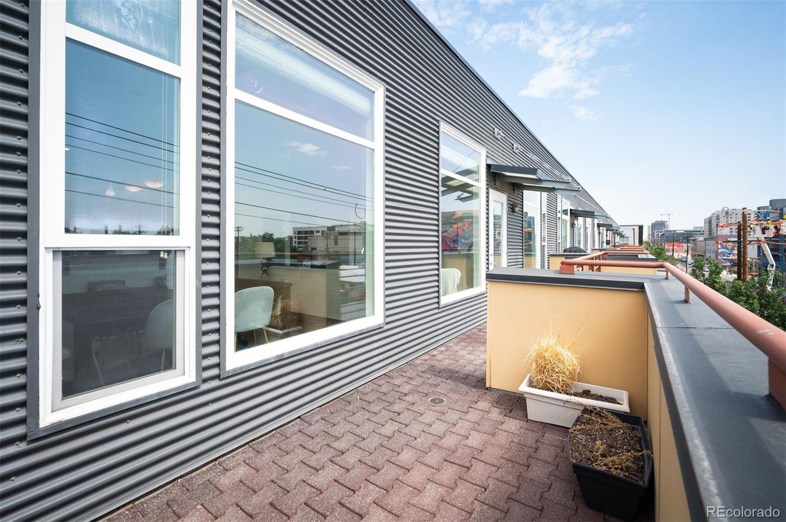 3101 Blake Street Unit: 401