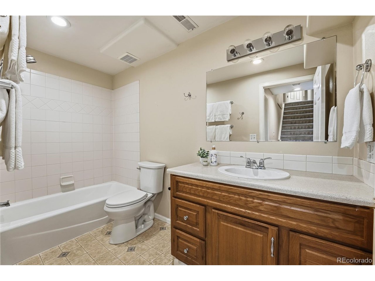 743 Eaton Cir