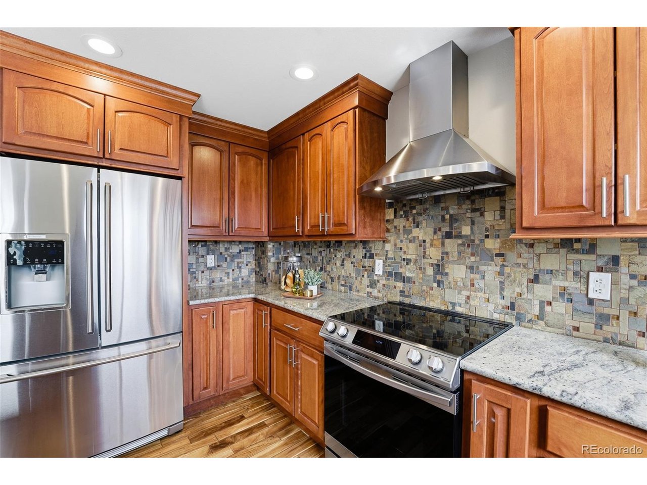 743 Eaton Cir