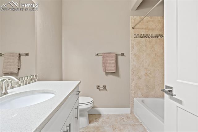 561 Hidden Cottage Grove