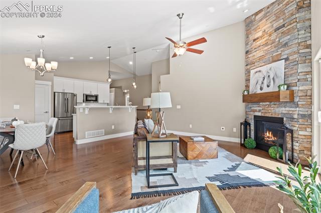 561 Hidden Cottage Grove