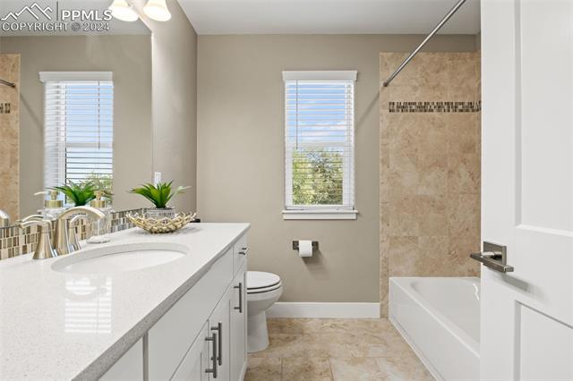 561 Hidden Cottage Grove