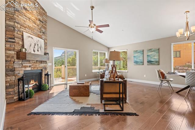 561 Hidden Cottage Grove