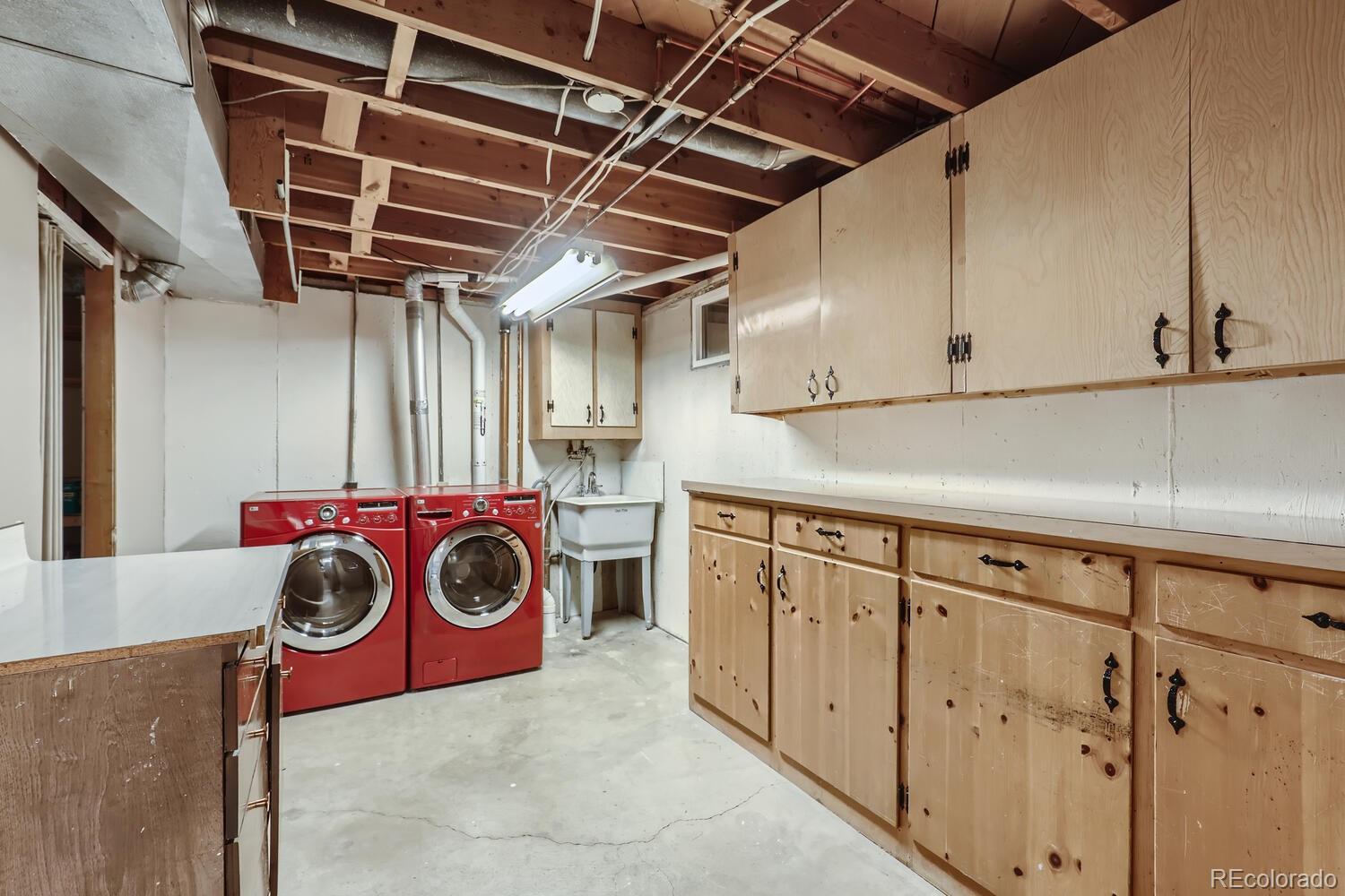 2936 S Fenton Street