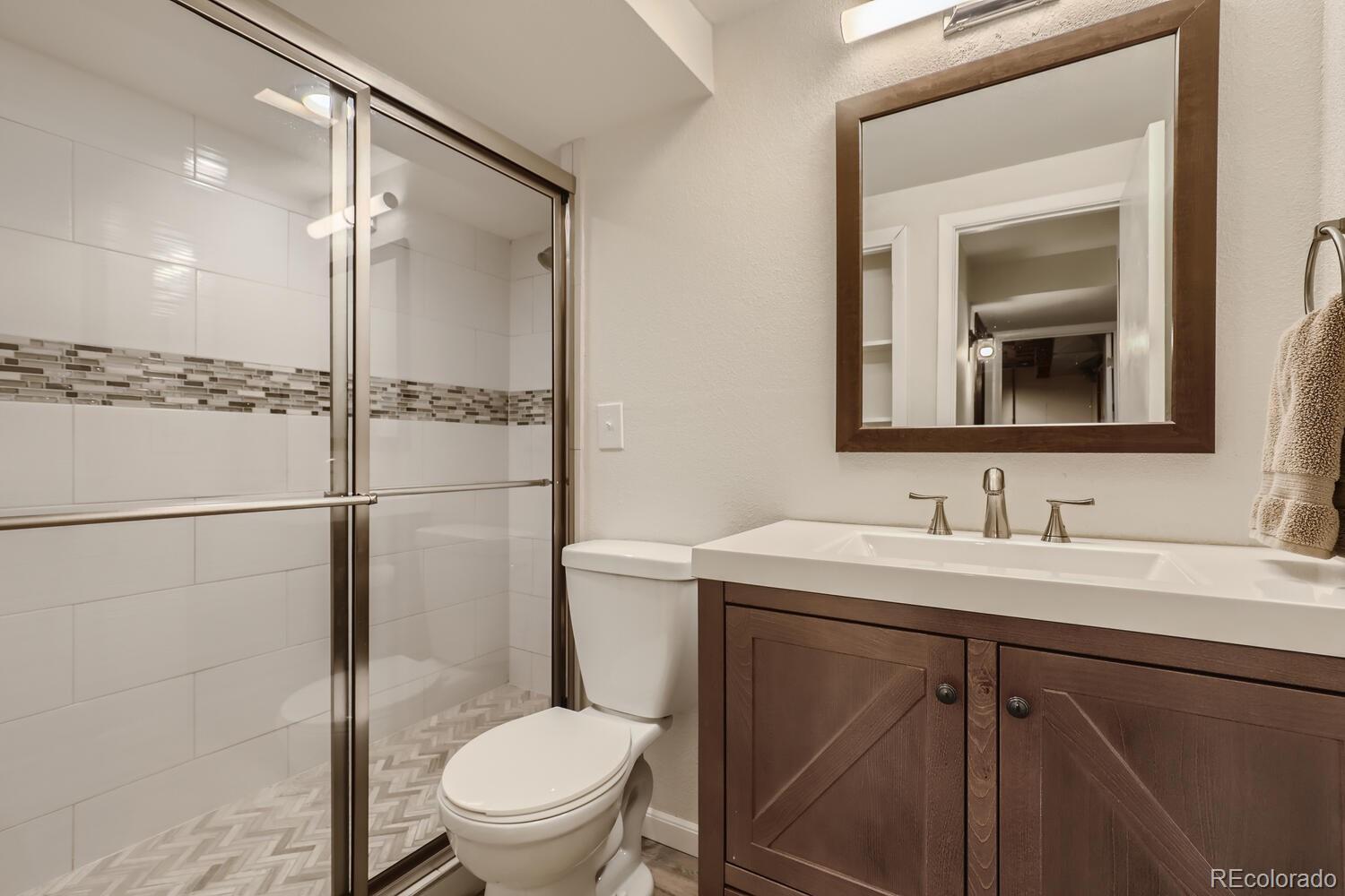 2936 S Fenton Street