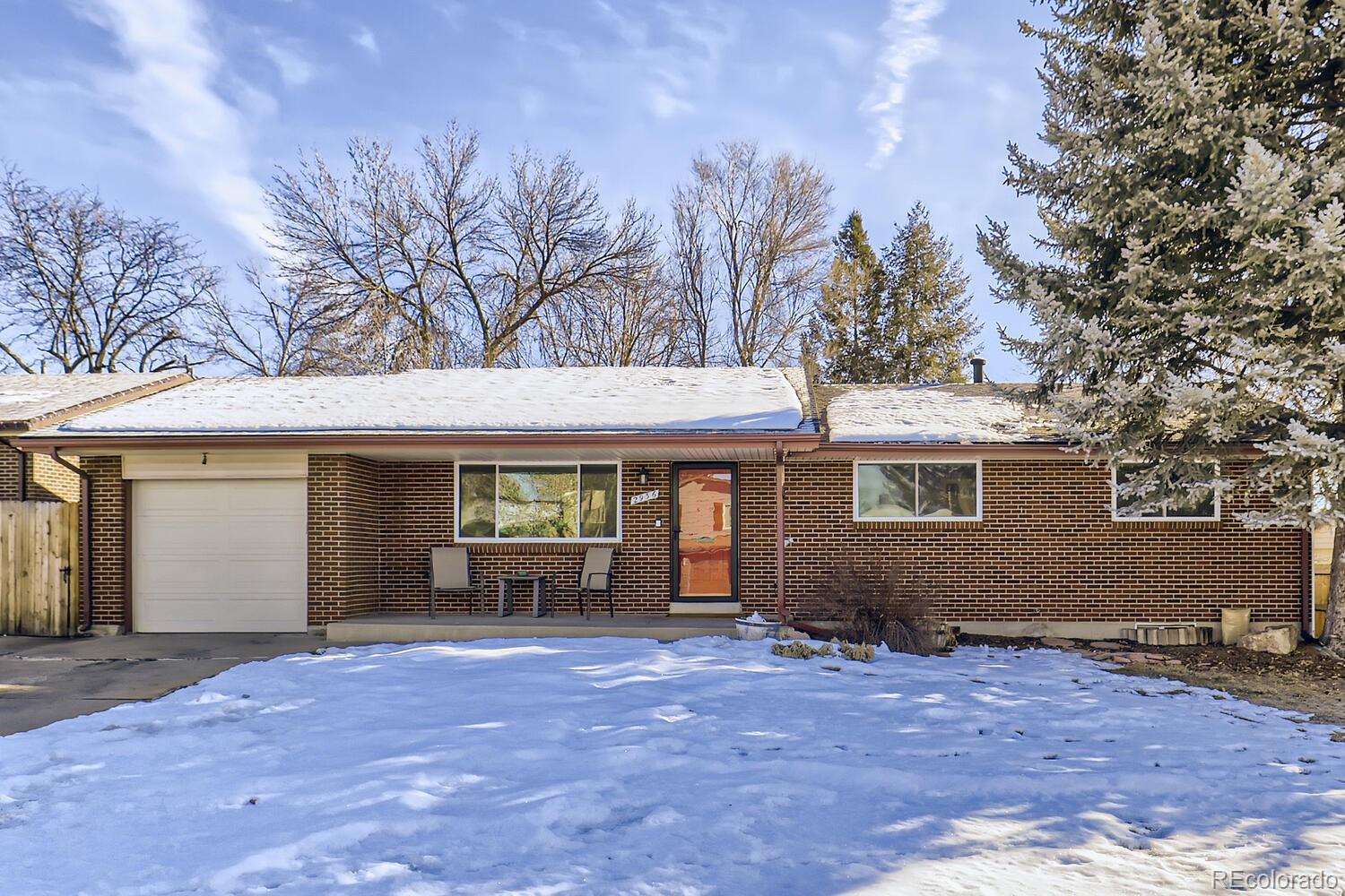 2936 S Fenton Street