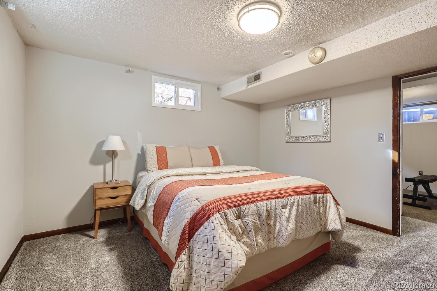 2936 S Fenton Street